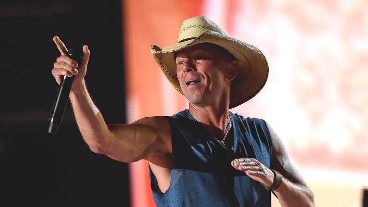 Kenny Chesney playing live